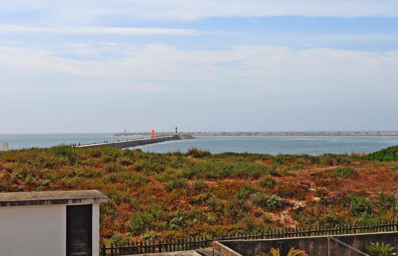 Ocean View Apartment With Free Parking Barra エクステリア 写真